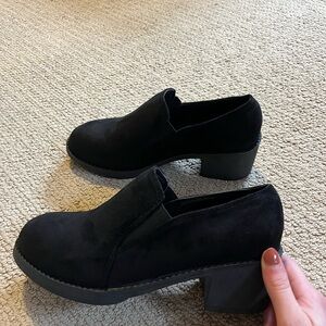 Women’s Black Suede Loafers Flats